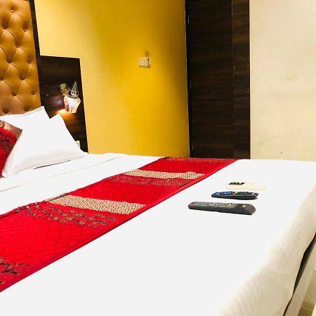 Hotel New Silver Elite ムンバイ エクステリア 写真