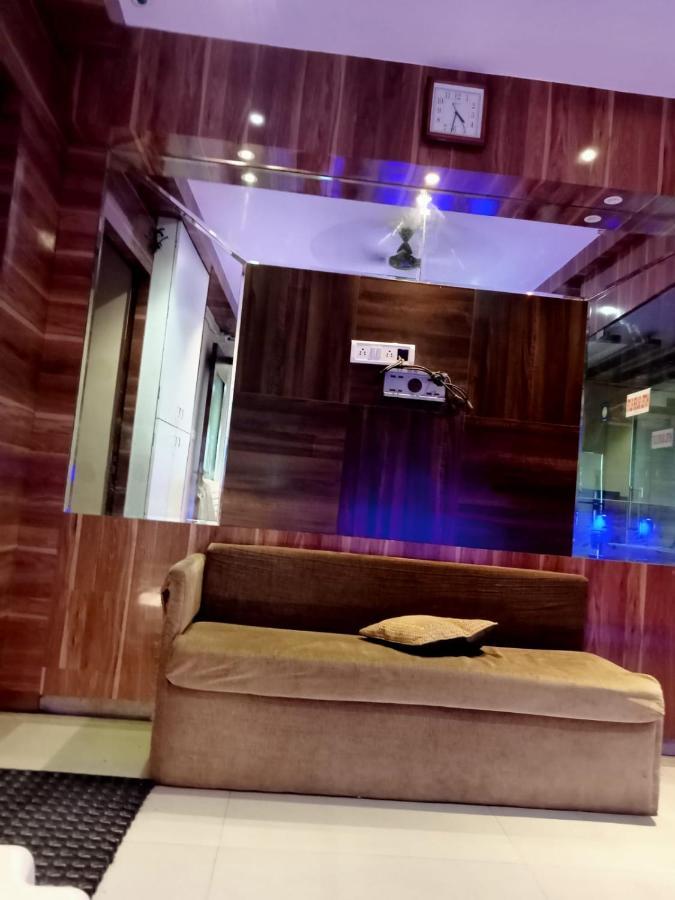 Hotel New Silver Elite ムンバイ エクステリア 写真