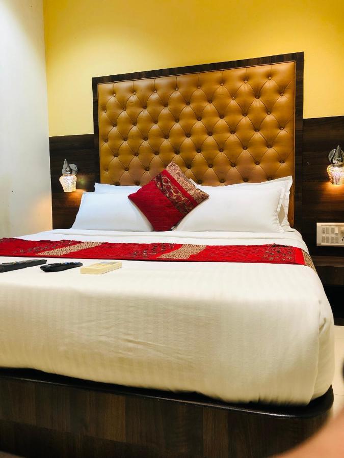 Hotel New Silver Elite ムンバイ エクステリア 写真